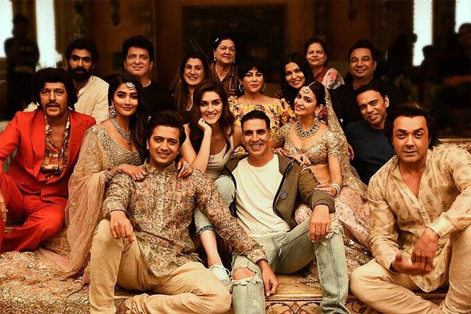 Housefull 4 Movie Ticket Offers, Online Booking, Trailer, Songs and Ratings