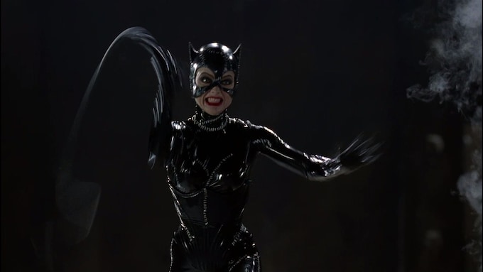 Batman Returns Movie Cast, Release Date, Trailer, Songs and Ratings