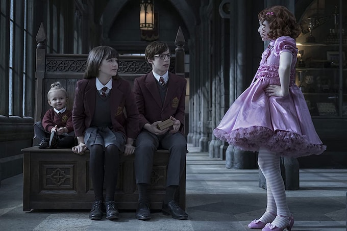 A Series of Unfortunate Events Season 2 Web Series Cast, Episodes, Release Date, Trailer and Ratings