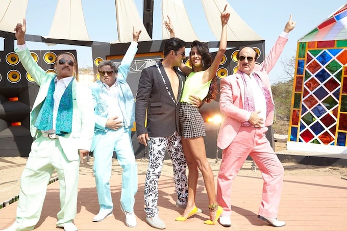The Shaukeens Movie Cast, Release Date, Trailer, Songs and Ratings