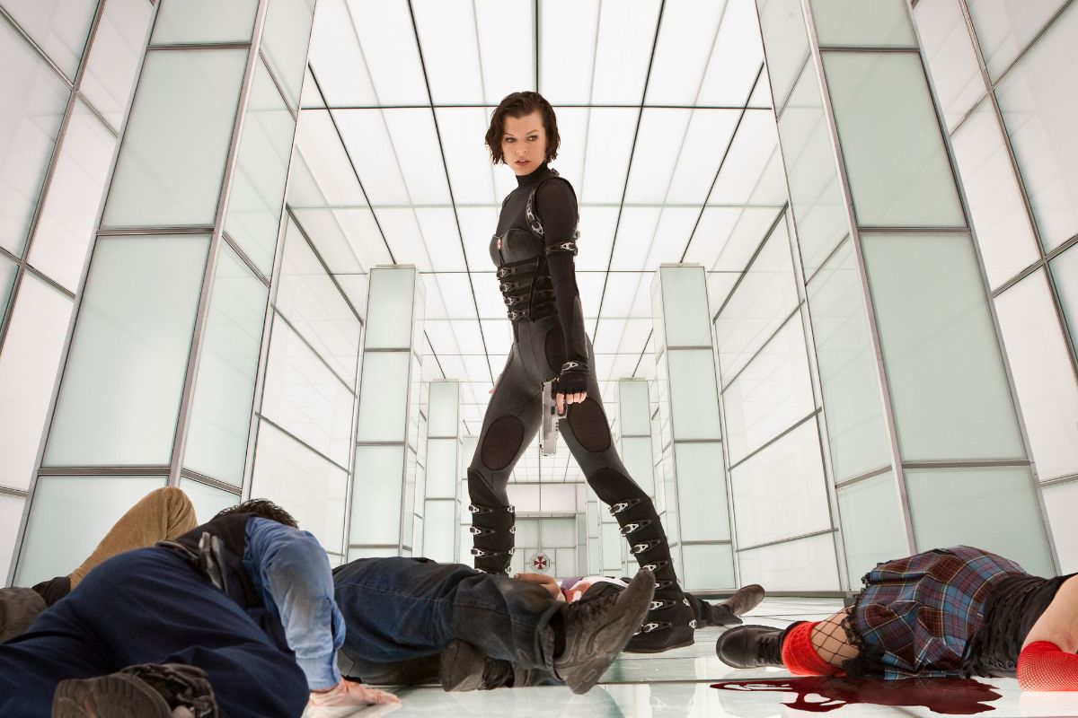 Resident Evil: Retribution Movie Cast, Release Date, Trailer, Songs and Ratings