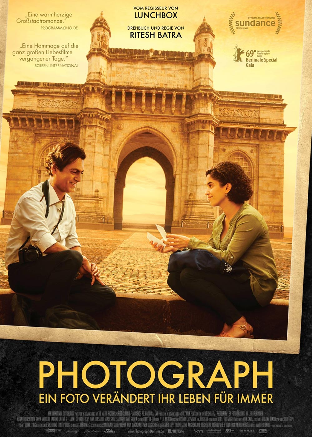 Photograph Movie (2019) Release Date, Review, Cast, Trailer, Watch