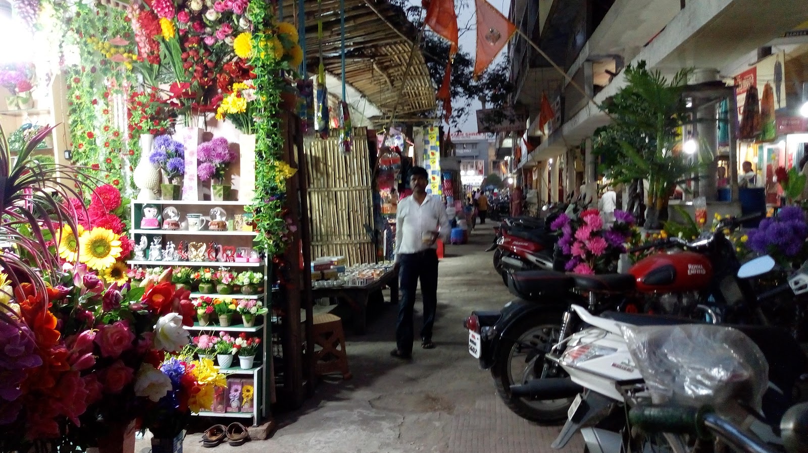 DIGITAL ELECTRONICS CENTRE