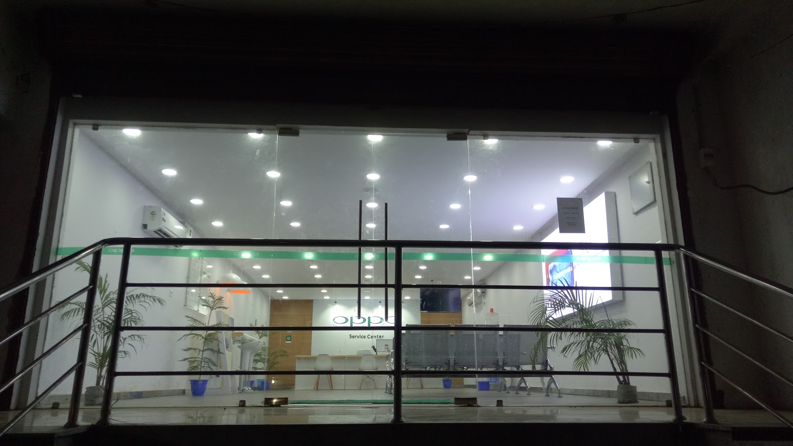 OPPO Service Center