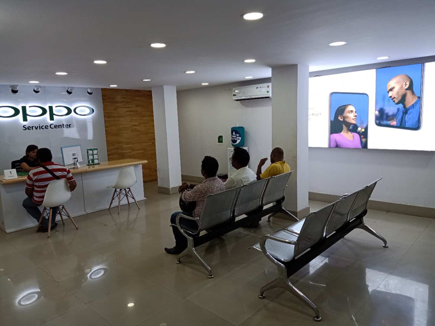 OPPO Service Center