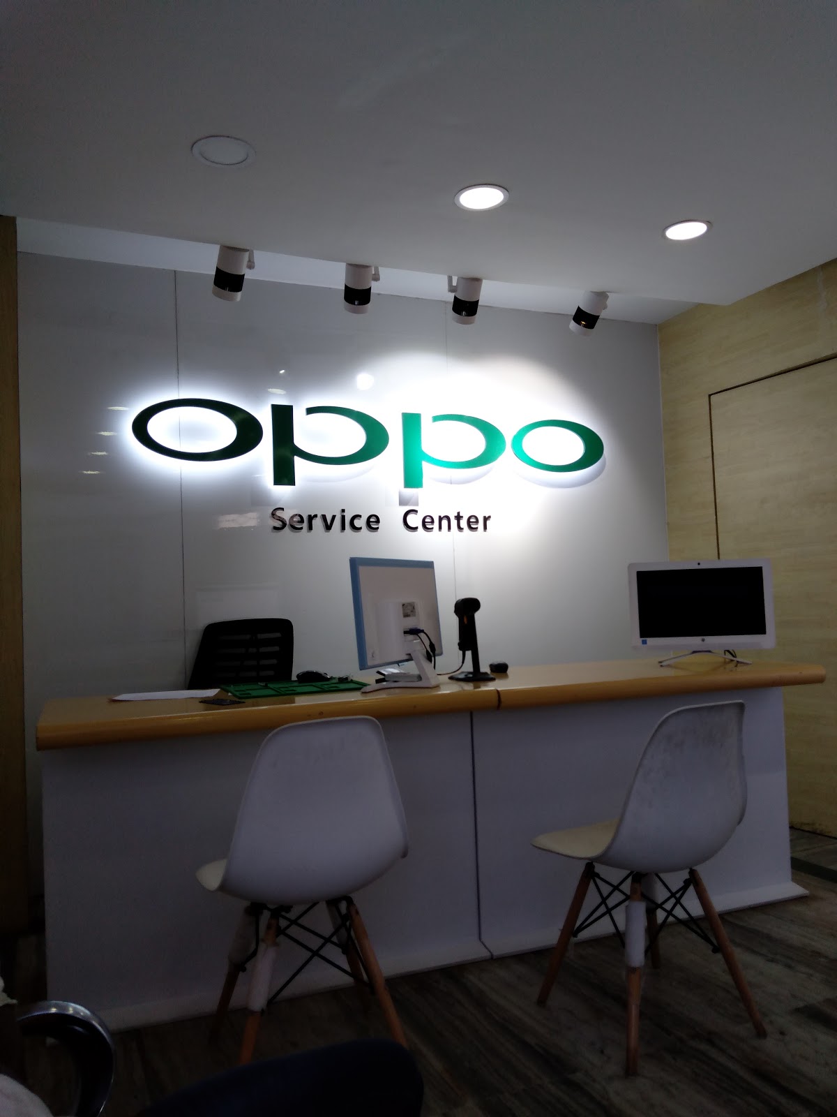 OPPO Service Center