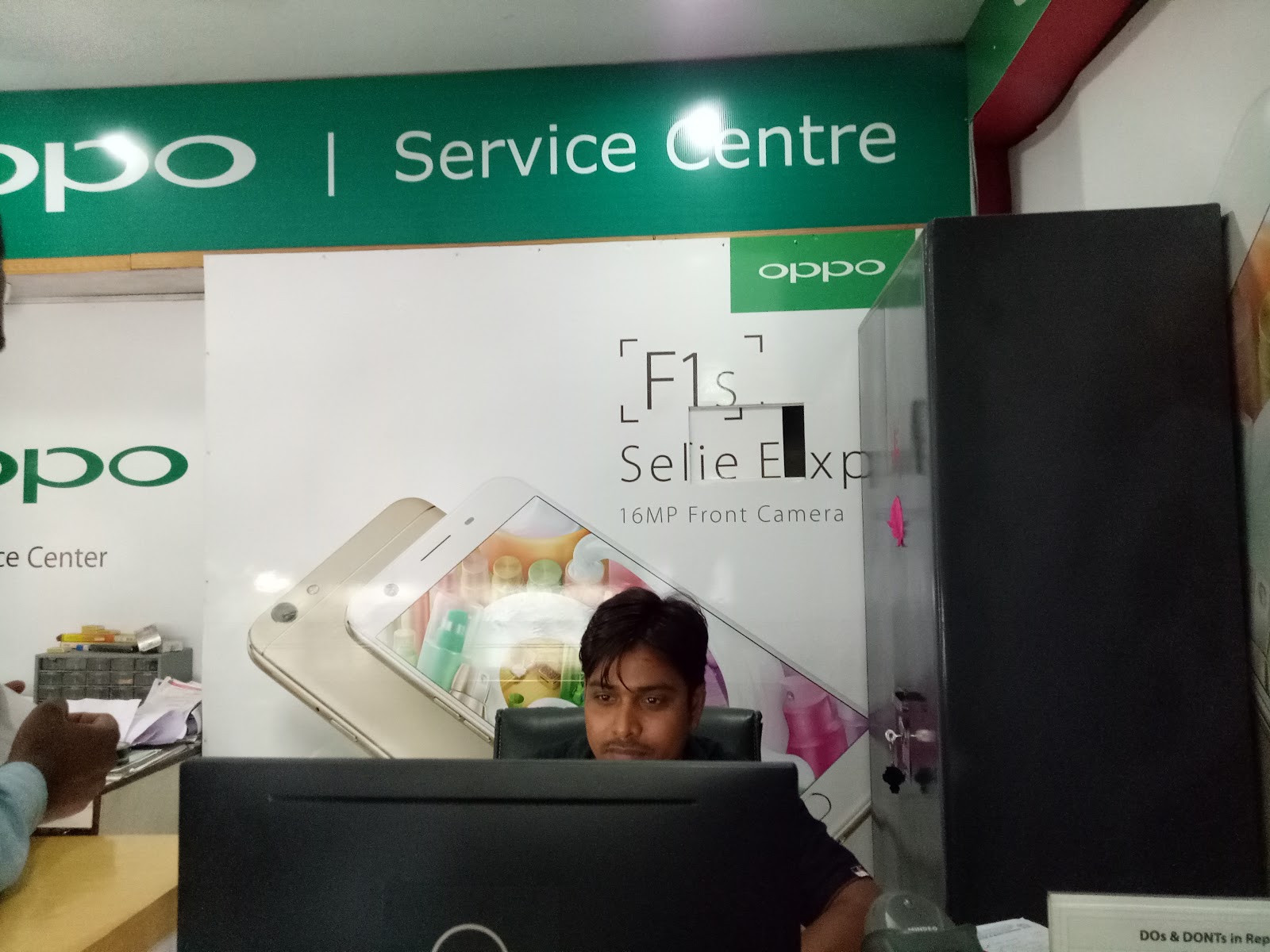 OPPO Service Center