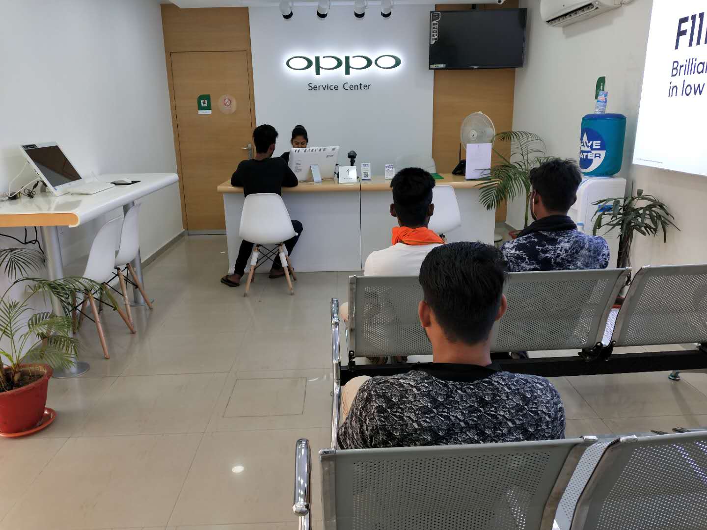 OPPO Service Center