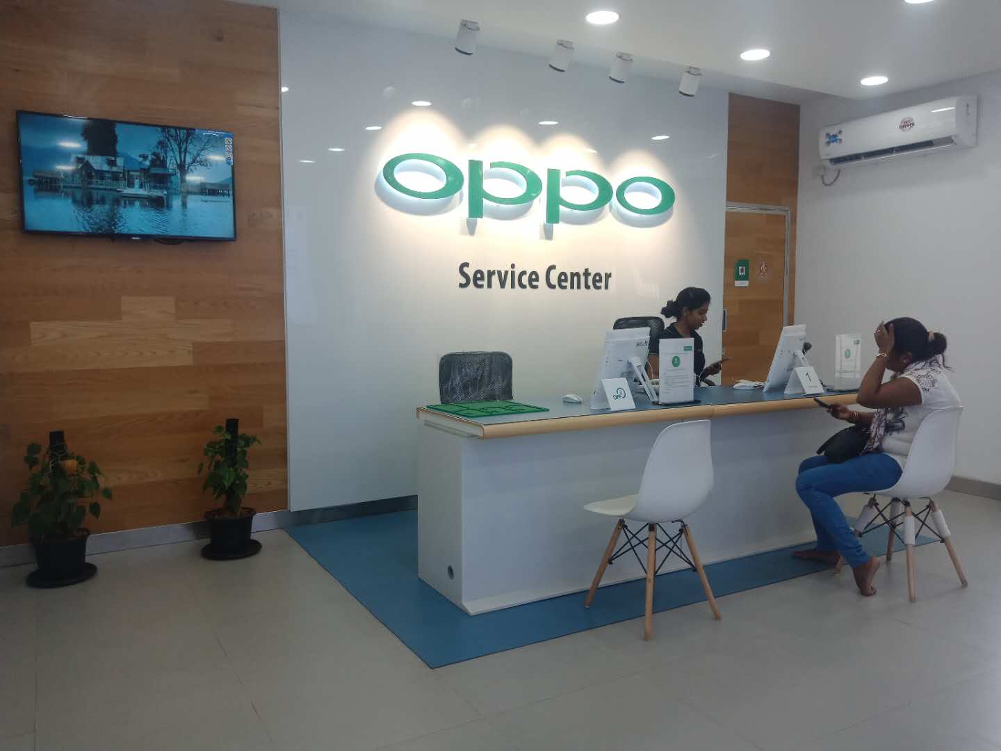 OPPO Service Center