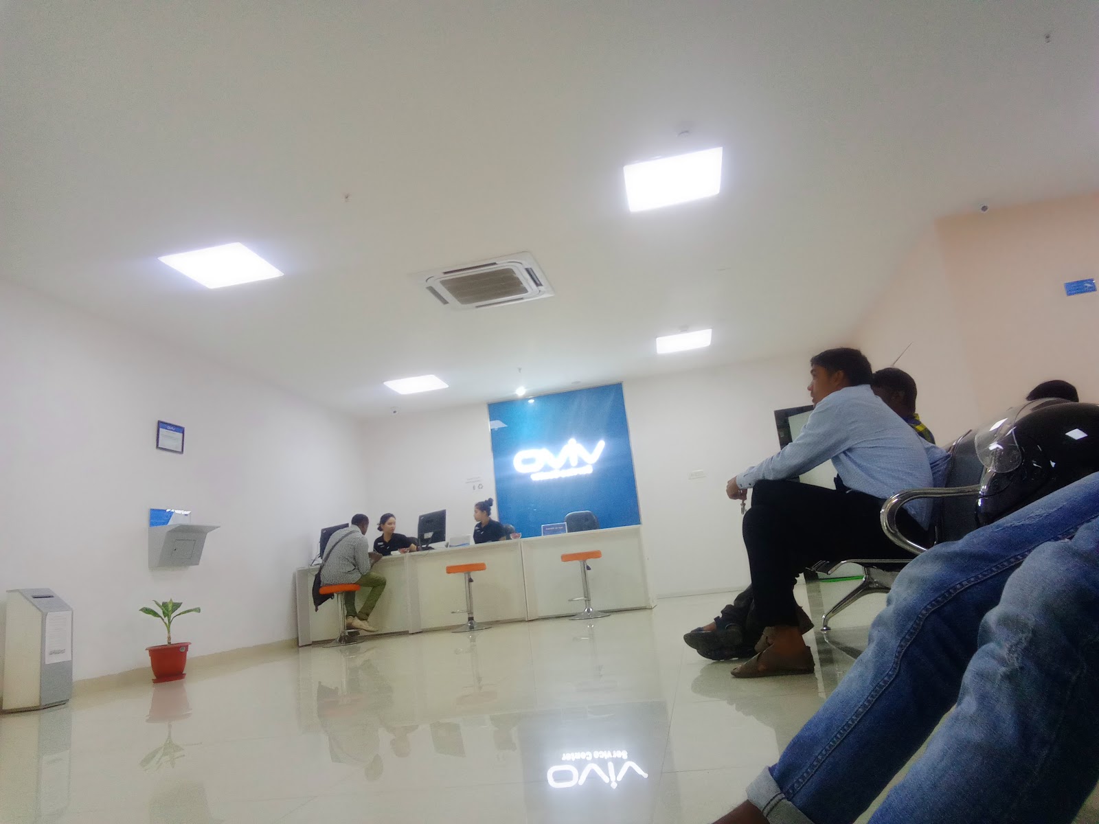 Vivo Service Center