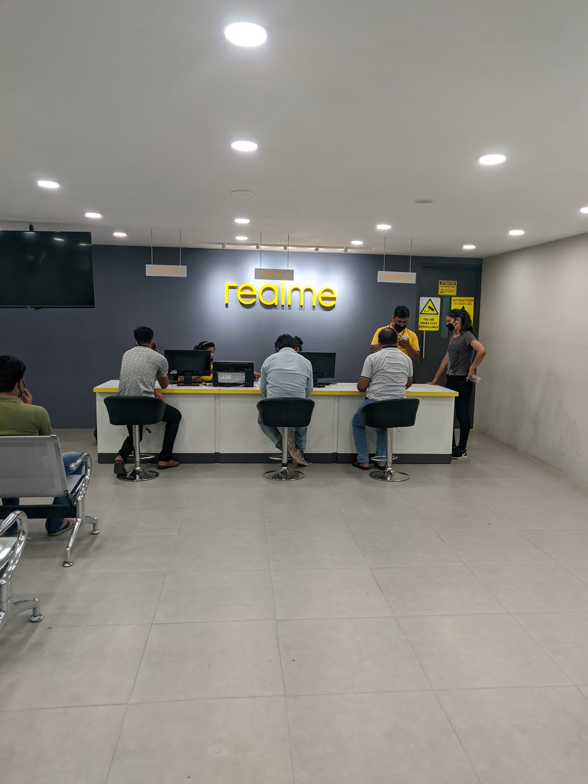 realme Exclusive Service Center