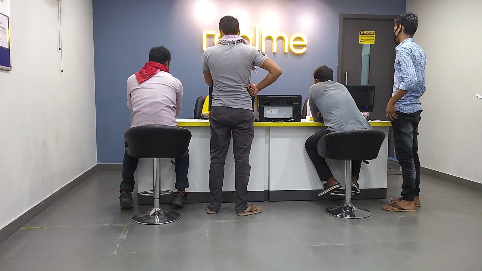 realme Exclusive Service Center