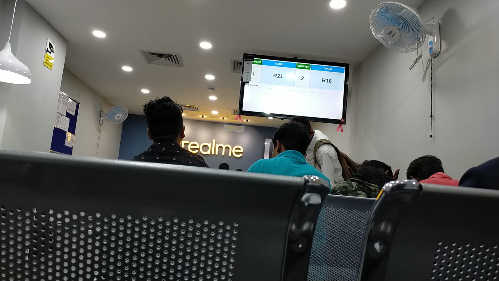 realme Exclusive Service Center